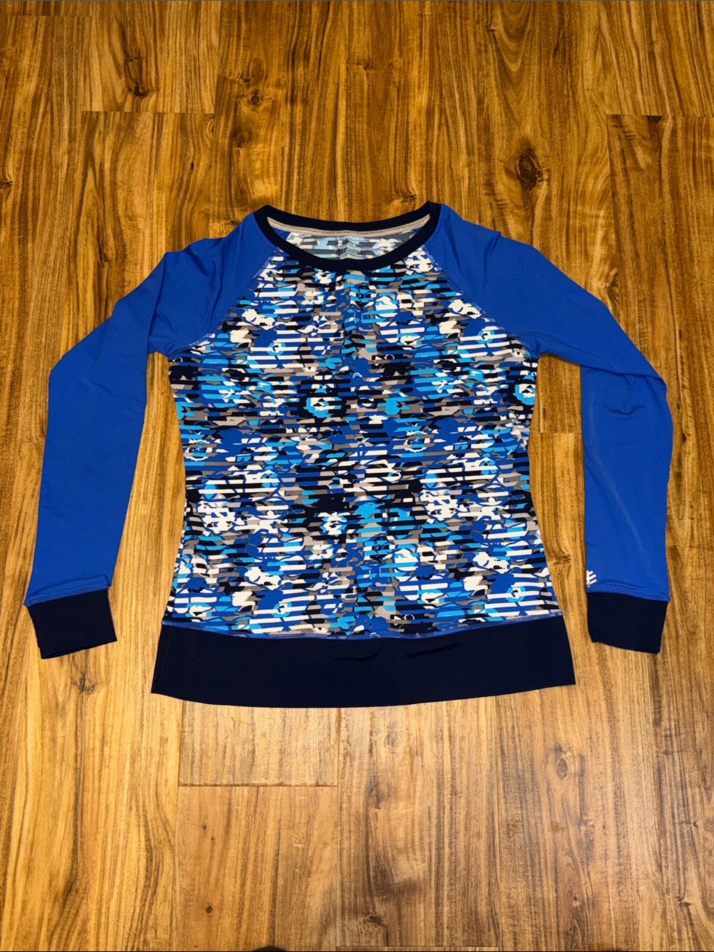Coolibar Women medium Rash Guard shirt Blue white  Long Sleeve UPF outdoor nwot